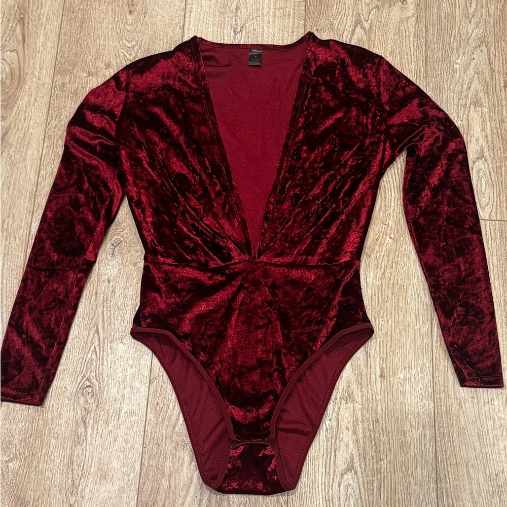 Fredericks of Hollywood crushed velvet low cut bodysuit M womens lingerie